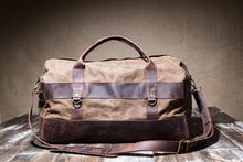 Load image into Gallery viewer, The weekender Bag
